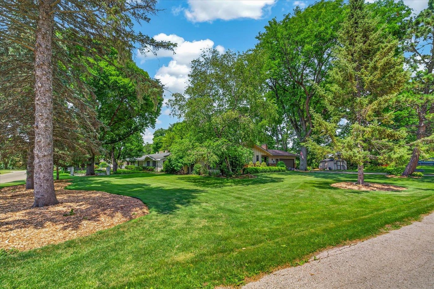 3202 Coventry Trail Madison, WI 53713 - Photo 5 of 39