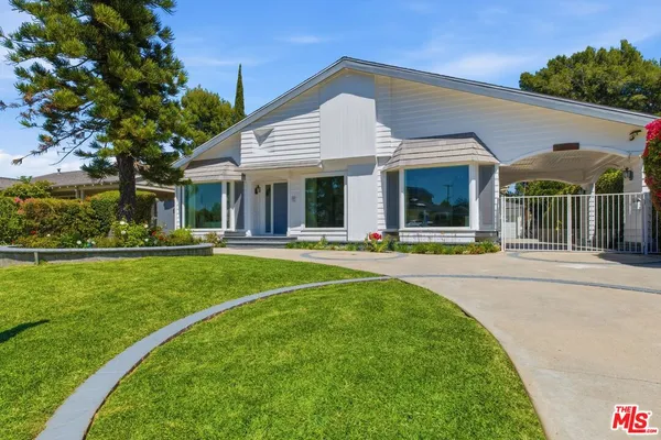 $2,199,999 | 4640 Laurelgrove Avenue, Studio City, CA 91604