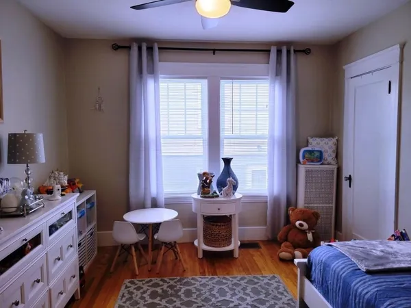 $2,300 | 352 Chandler Street, Unit 1, Worcester, MA 01602