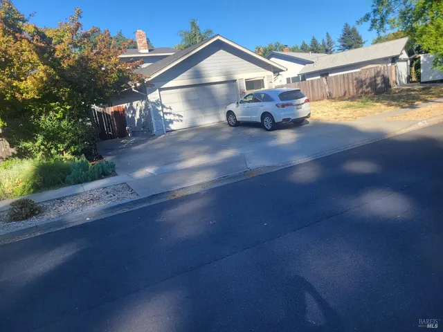 $875,000 | 4106 Pinot Drive, Napa, CA 94558