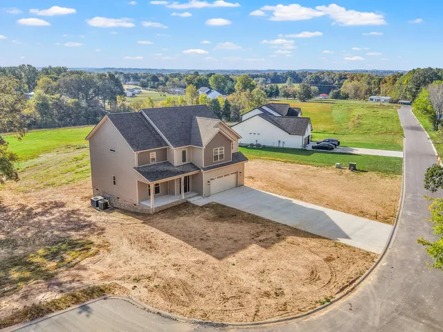 $595,000 | 126 Ruby Grant Lane, Southside, TN 37171