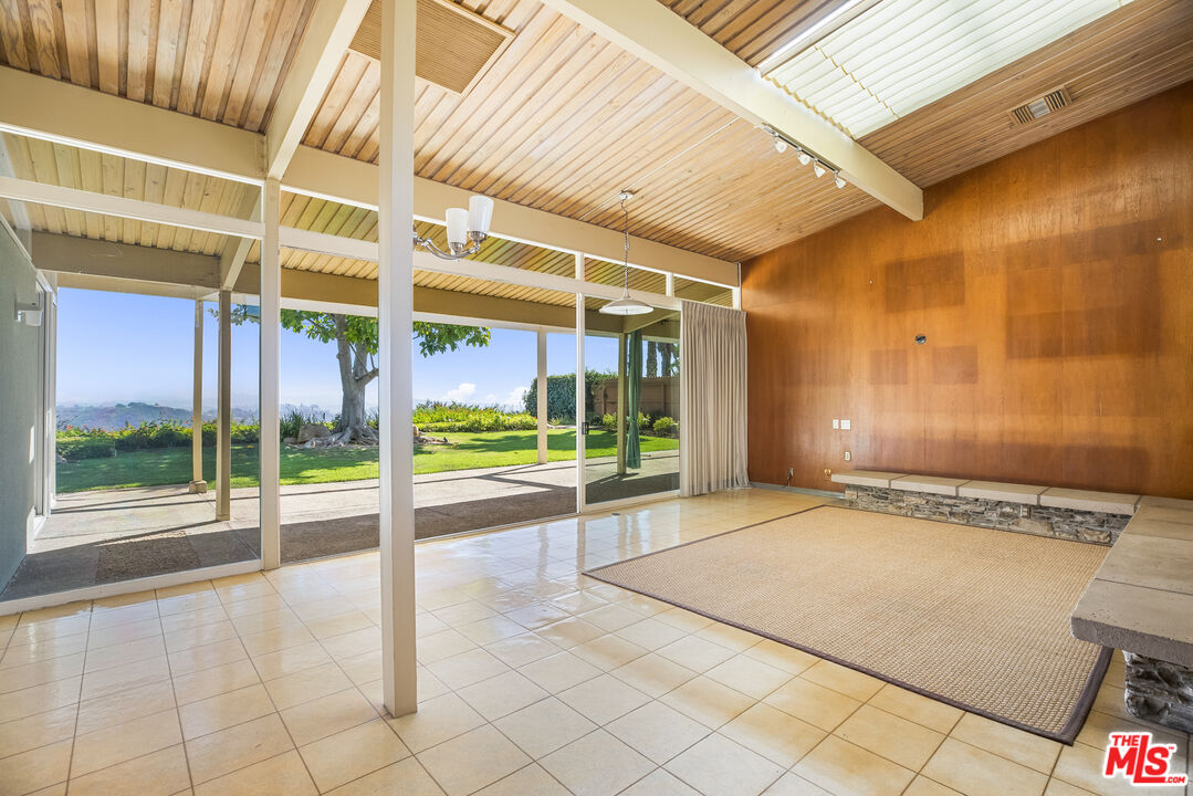 2262 Stradella Road Los Angeles, CA 90077 - Photo 2 of 54