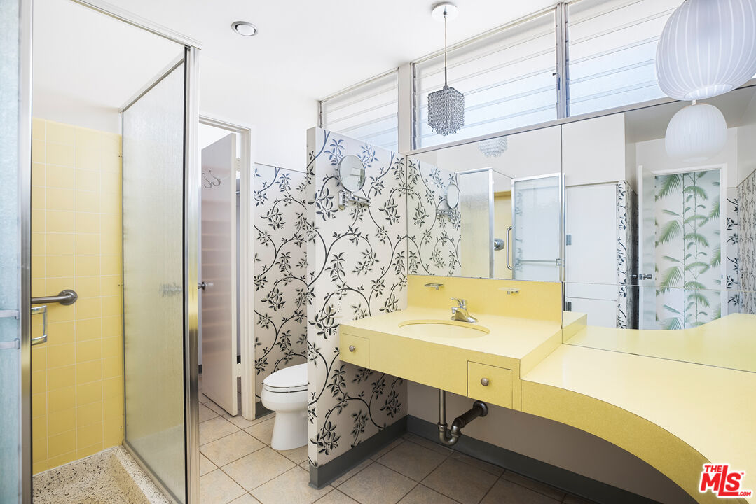 2262 Stradella Road Los Angeles, CA 90077 - Photo 12 of 54