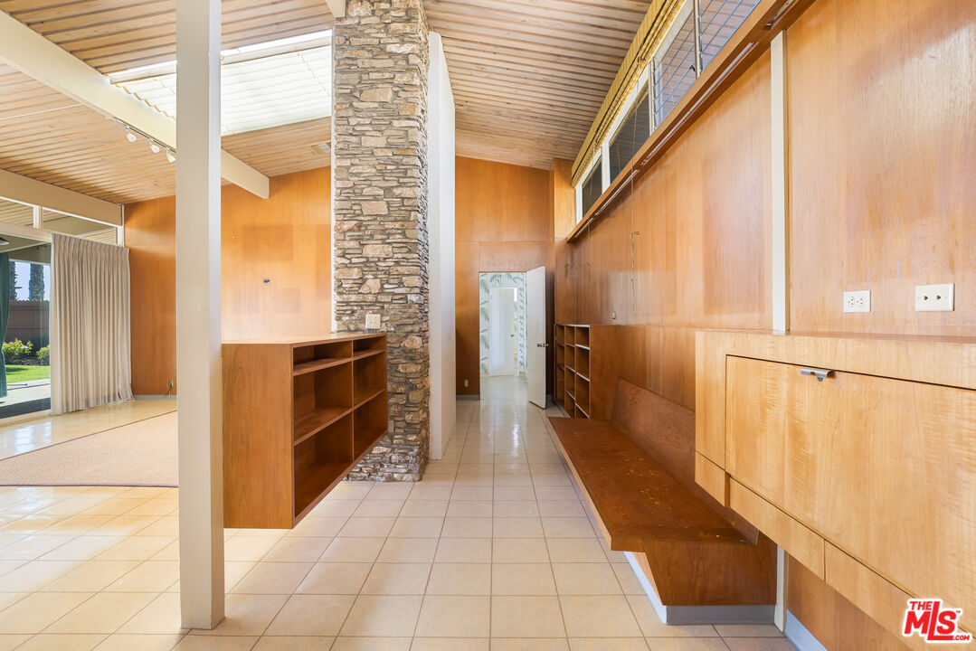 2262 Stradella Road Los Angeles, CA 90077 - Photo 21 of 54