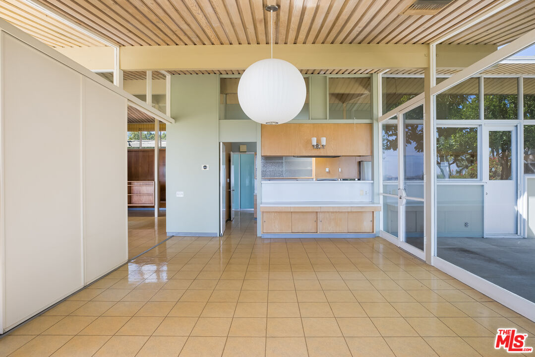 2262 Stradella Road Los Angeles, CA 90077 - Photo 28 of 54