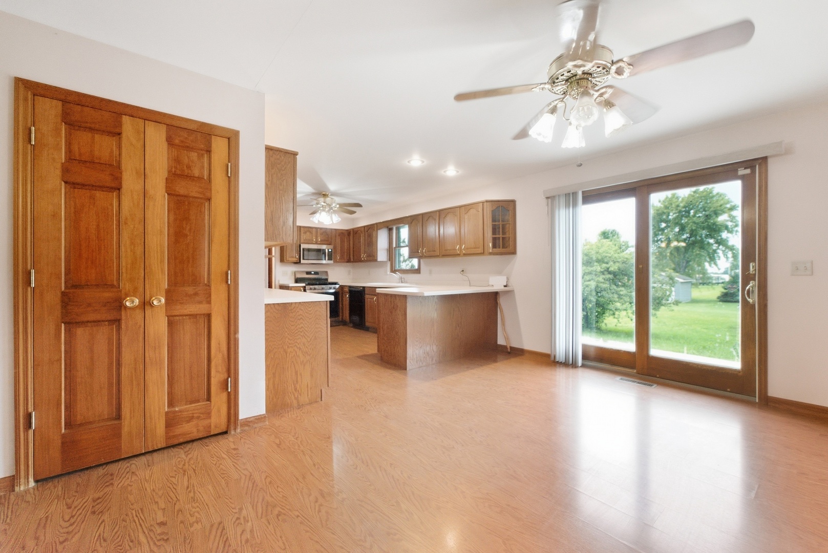2035 South Berta Road Coal City, IL 60416 - Photo 11 of 30 Gallery Image 11
