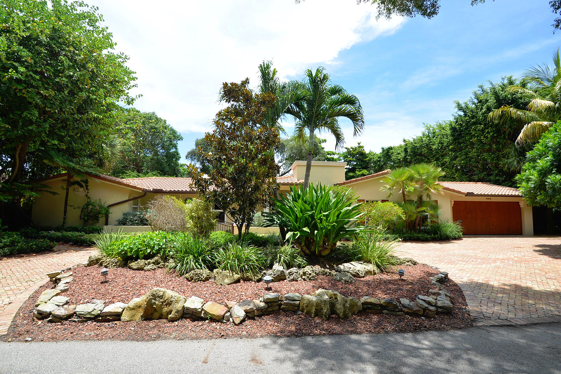 898 Azalea Street Boca Raton, FL 33486 - Photo 1 of 37 1