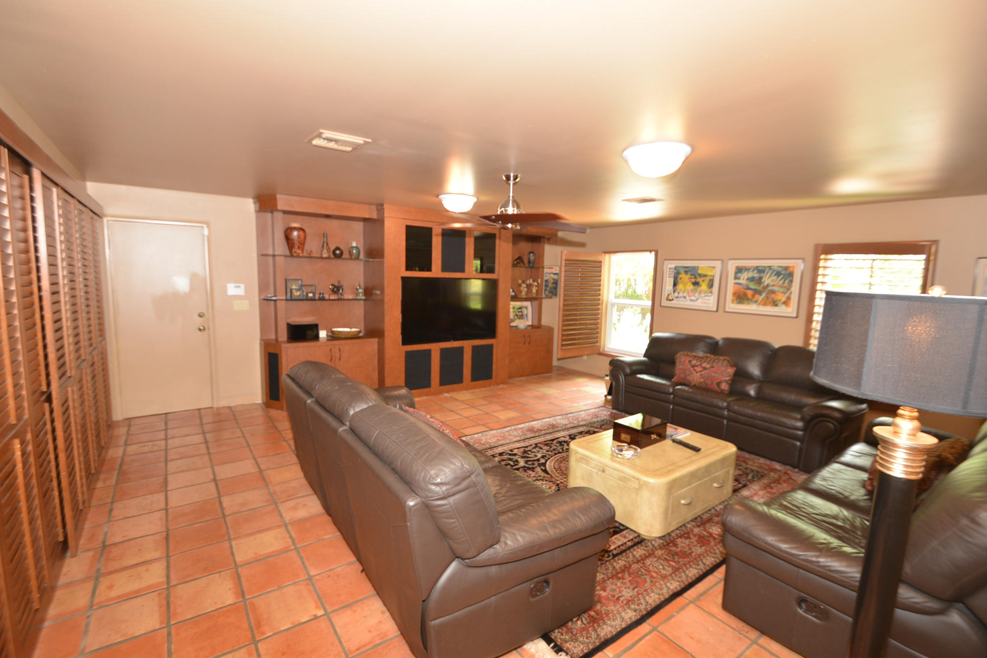 898 Azalea Street Boca Raton, FL 33486 - Photo 11 of 37 DSC_9143