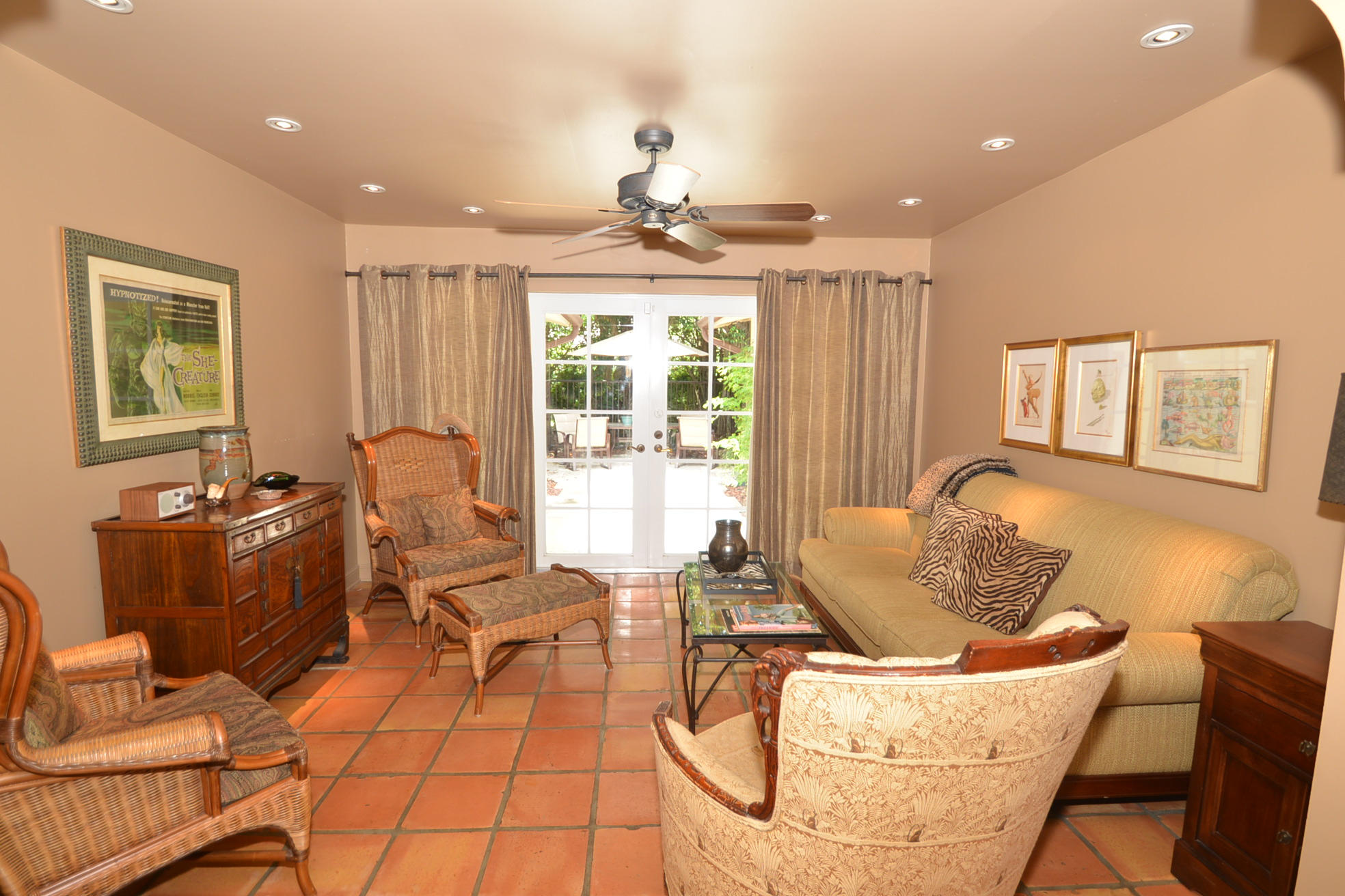 898 Azalea Street Boca Raton, FL 33486 - Photo 16 of 37 DSC_9151