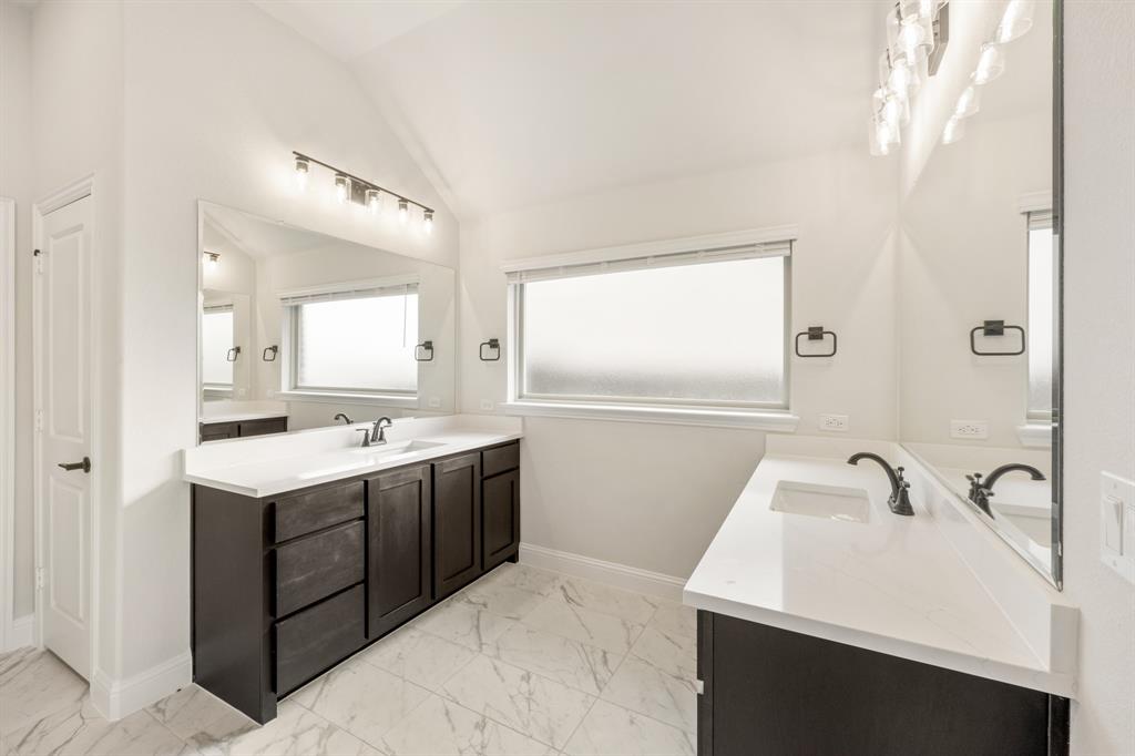 1630 Secco Way Rockwall, TX 75032 - Photo 23 of 40