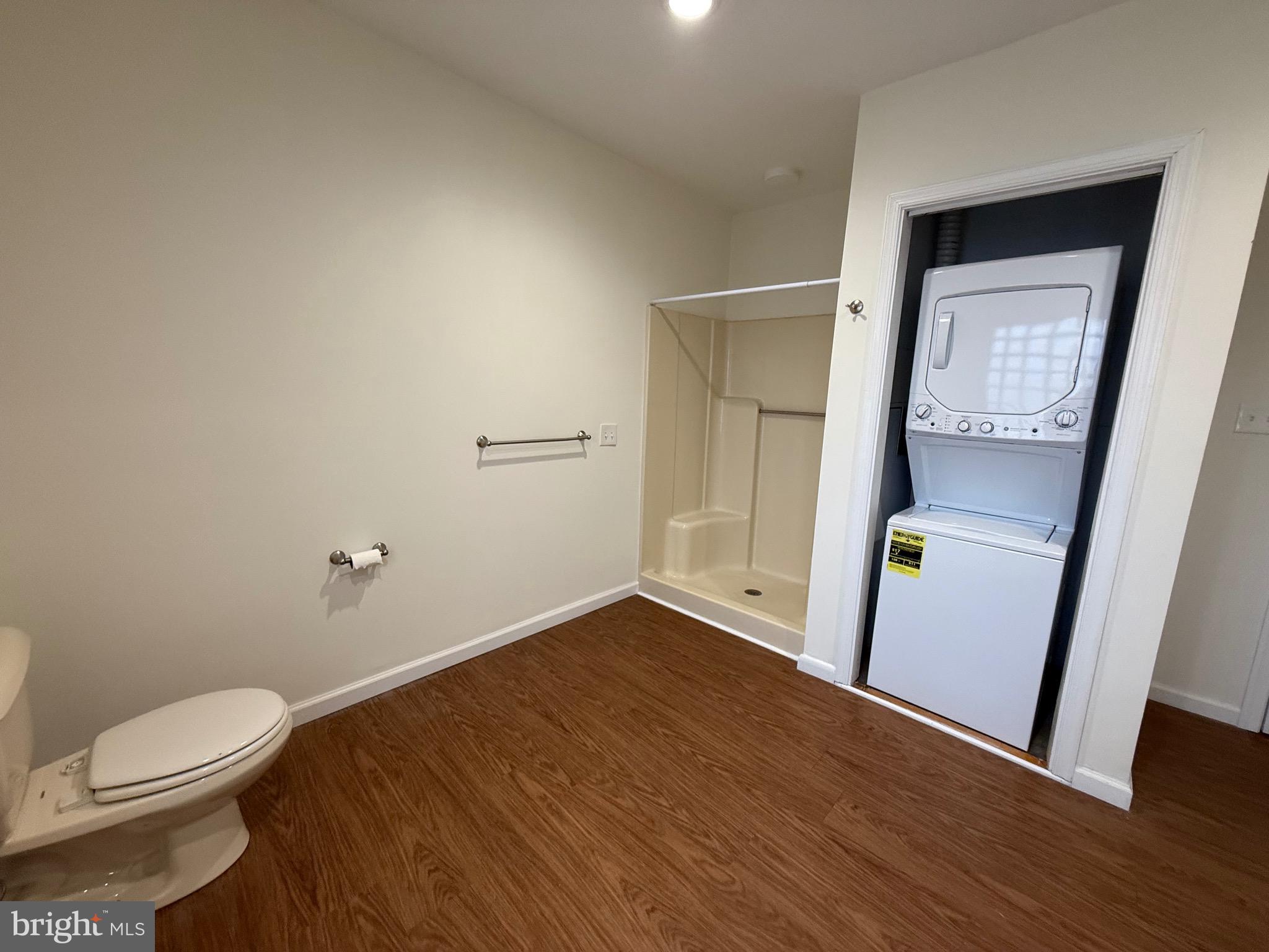 272 Shell Road Carneys Point, NJ 08069 - Photo 14 of 14 a bathroom with a toilet and a mirror