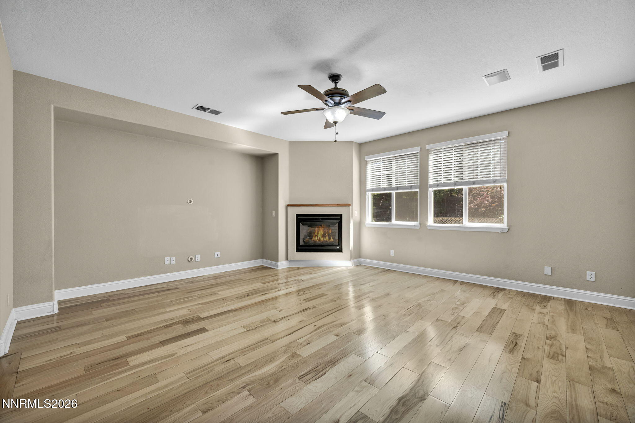 520 Needles Court Reno, NV 89521 - Photo 8 of 39 28-web-or-mls-520-needles-ct