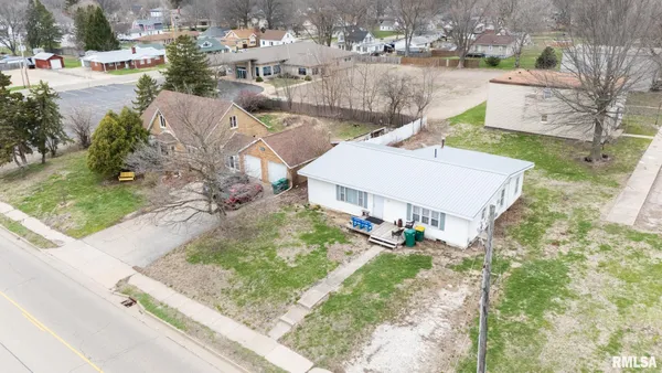 $99,000 | 627 East Fort Street, Farmington, IL 61531