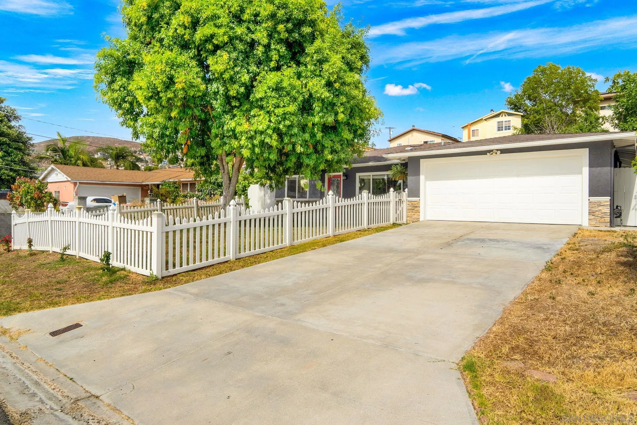 819 Felicita Avenue Spring Valley, CA 91977 - Photo 3 of 35 Gallery Image 3