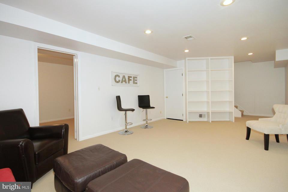 9302 Nester Road Fairfax, VA 22032 - Photo 24 of 30 Interior (General)