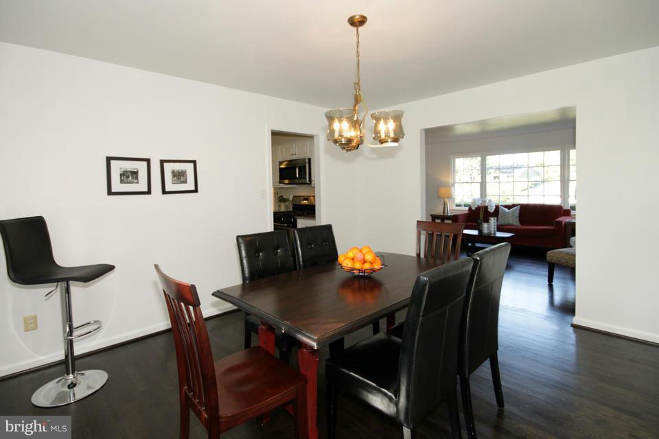 9302 Nester Road Fairfax, VA 22032 - Photo 6 of 30 Dining Room