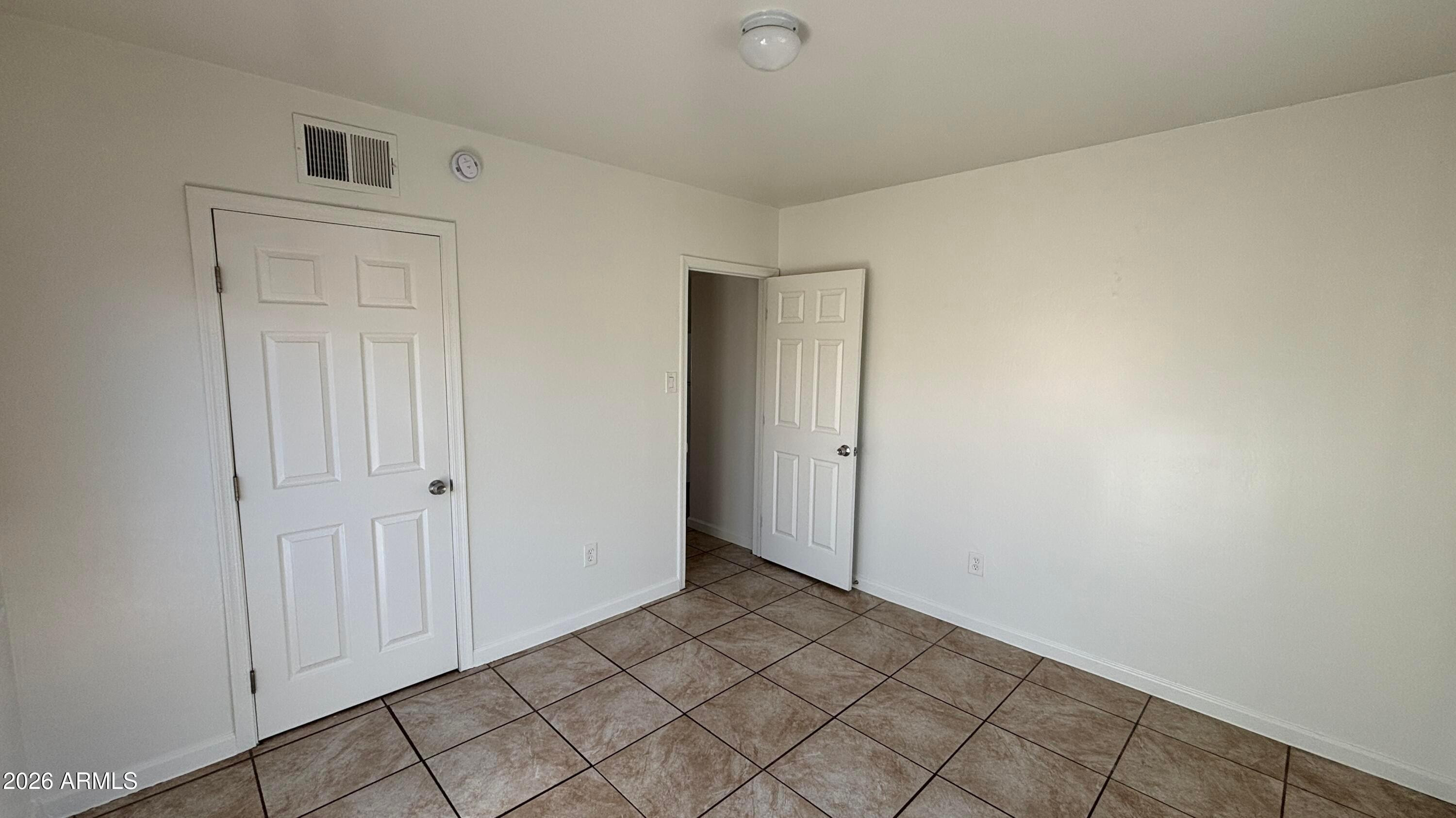 419 North 20th Street, Unit 2 Phoenix, AZ 85006 - Photo 9 of 15 a view of an empty room