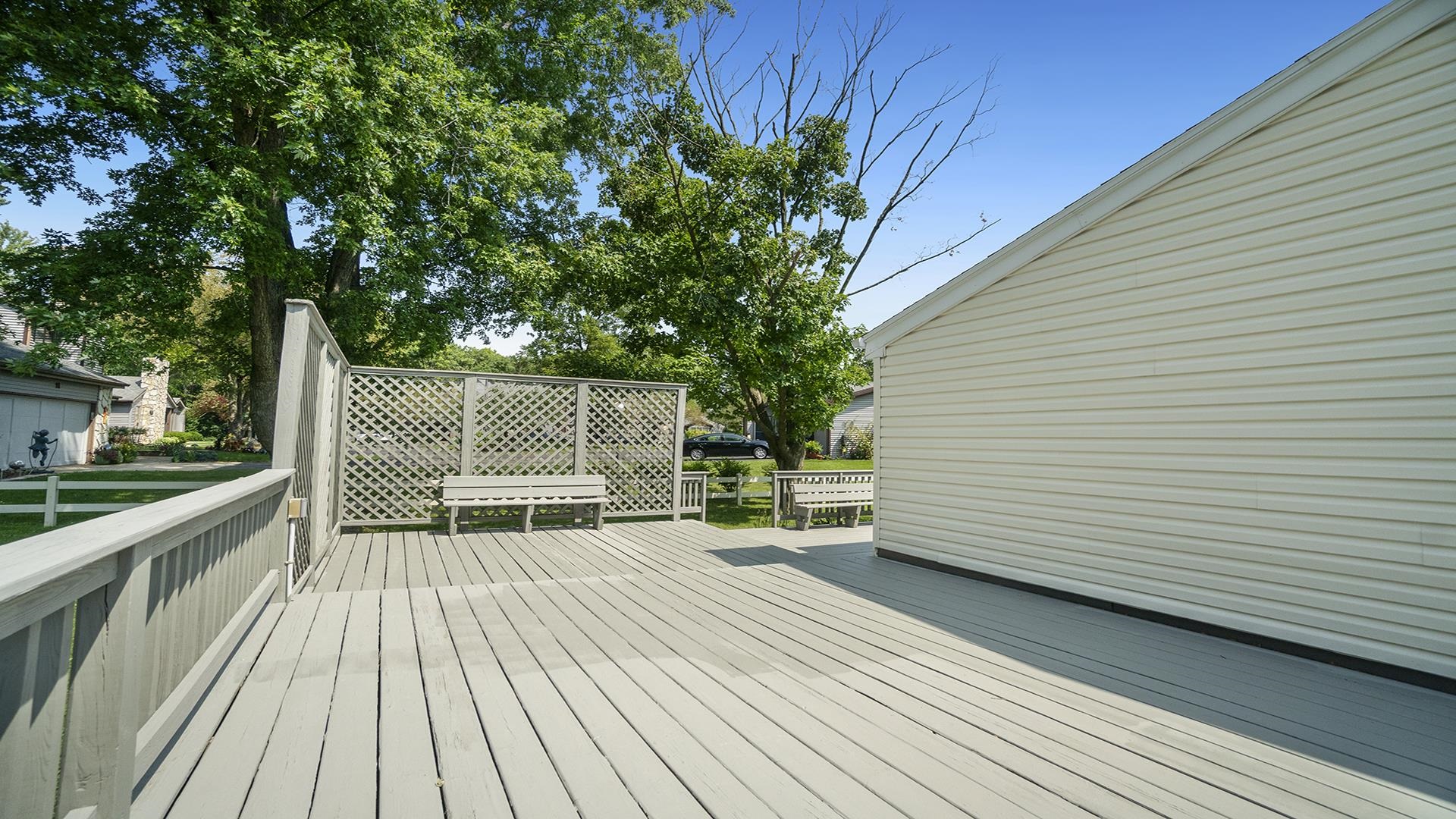 1065 Idle Oak Run Dixon, IL 61021 - Photo 38 of 44