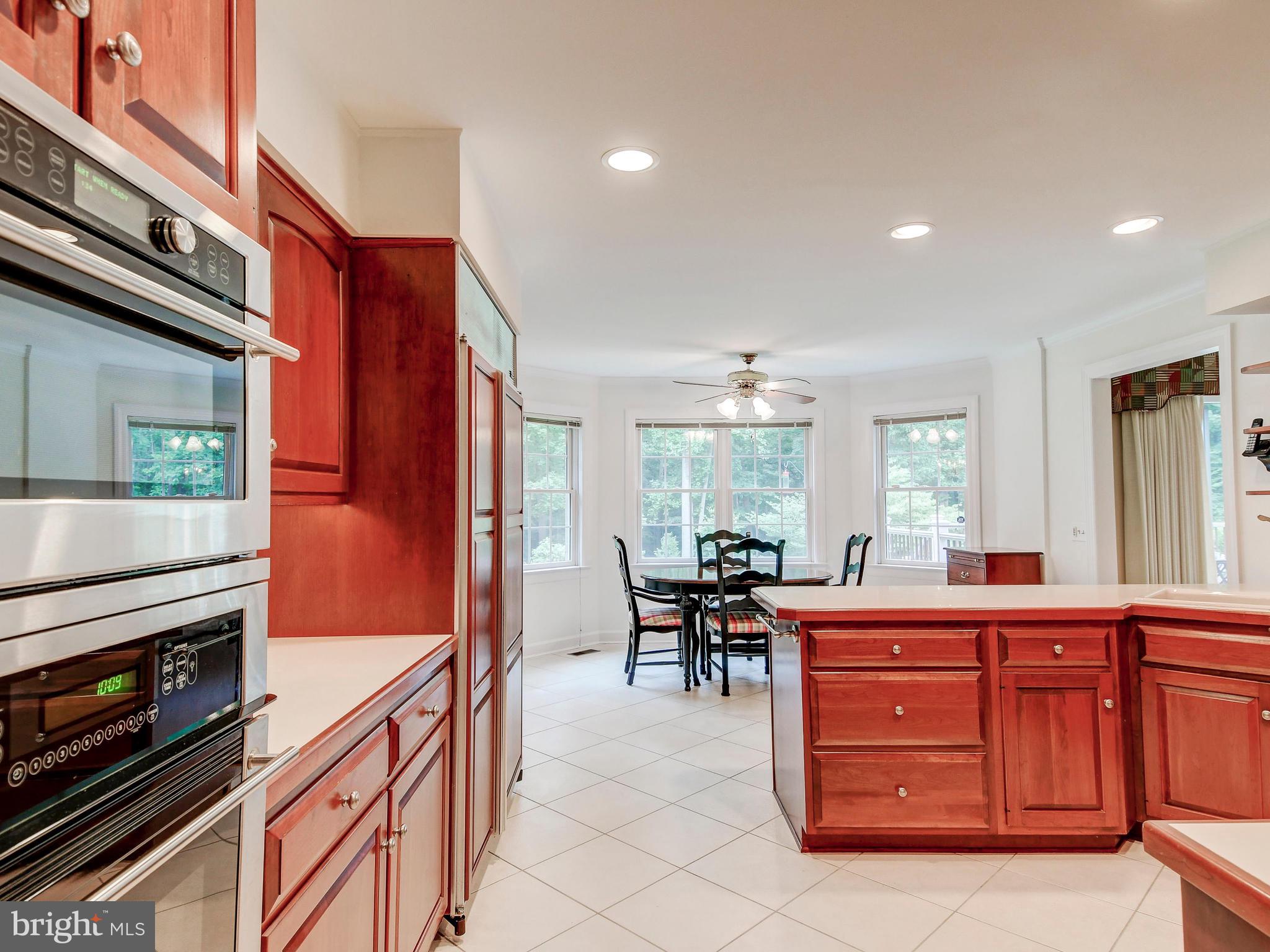 1422 Autumn Leaf Road Baltimore, MD 21286 - Photo 19 of 68 Main Level