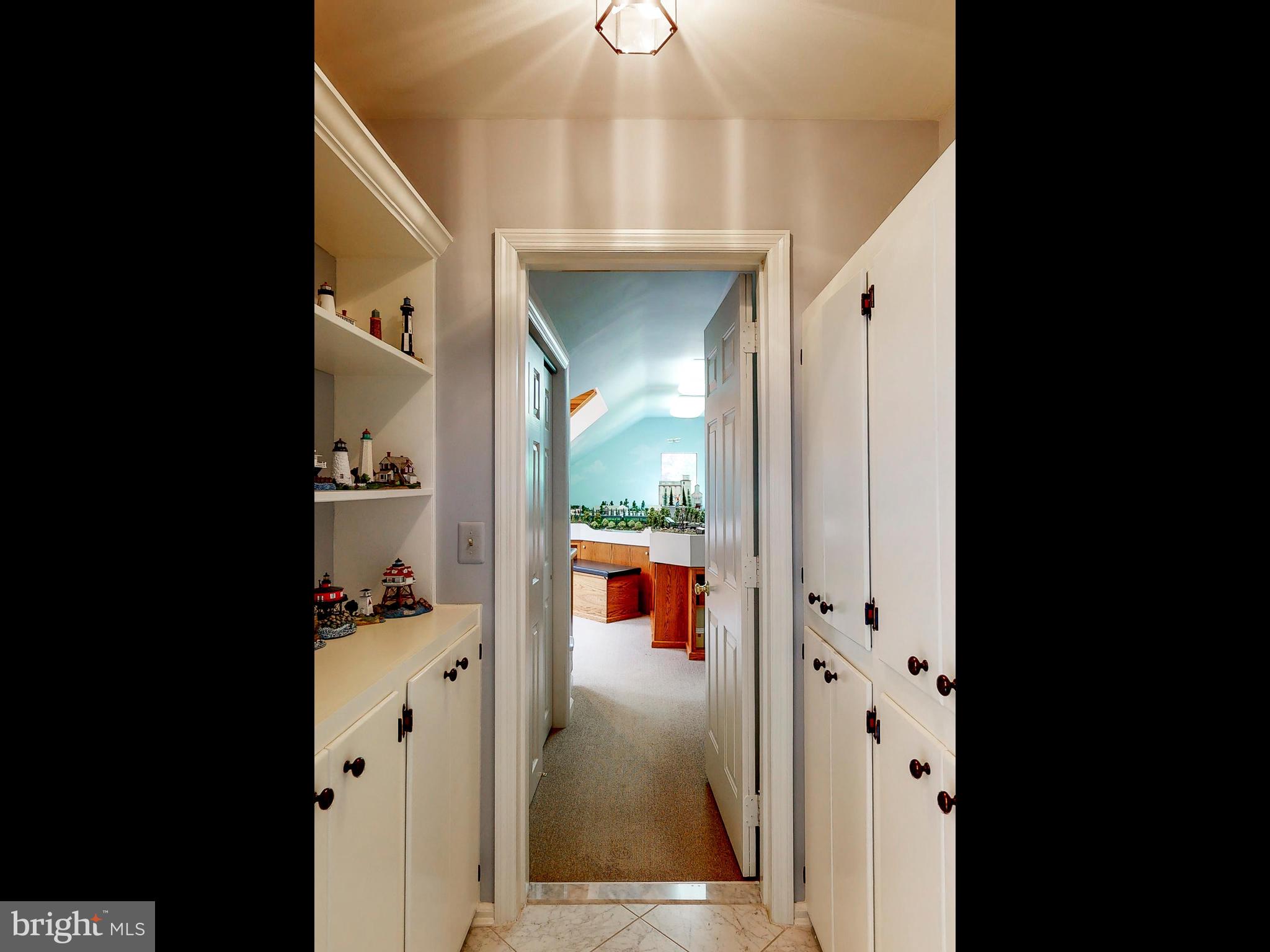 1422 Autumn Leaf Road Baltimore, MD 21286 - Photo 35 of 68 Upper Level