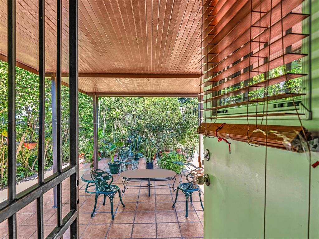 2347 Southwest 18th Street Miami, FL 33145 - Photo 27 of 46