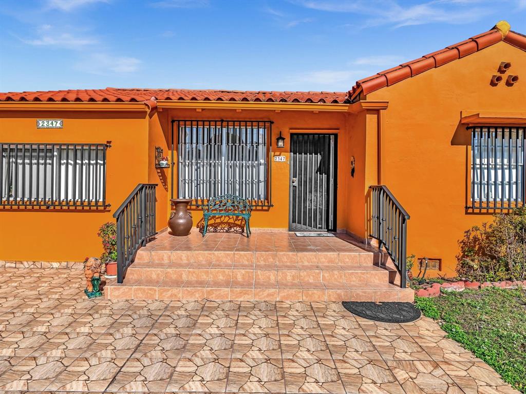 2347 Southwest 18th Street Miami, FL 33145 - Photo 36 of 46