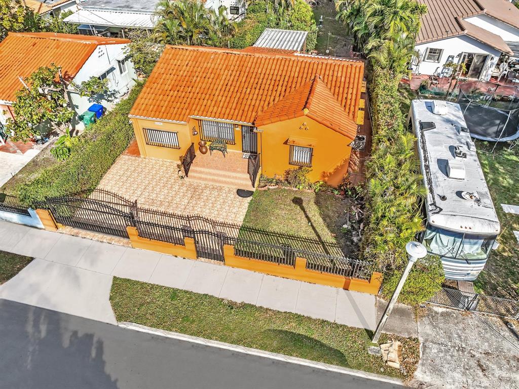 2347 Southwest 18th Street Miami, FL 33145 - Photo 46 of 46