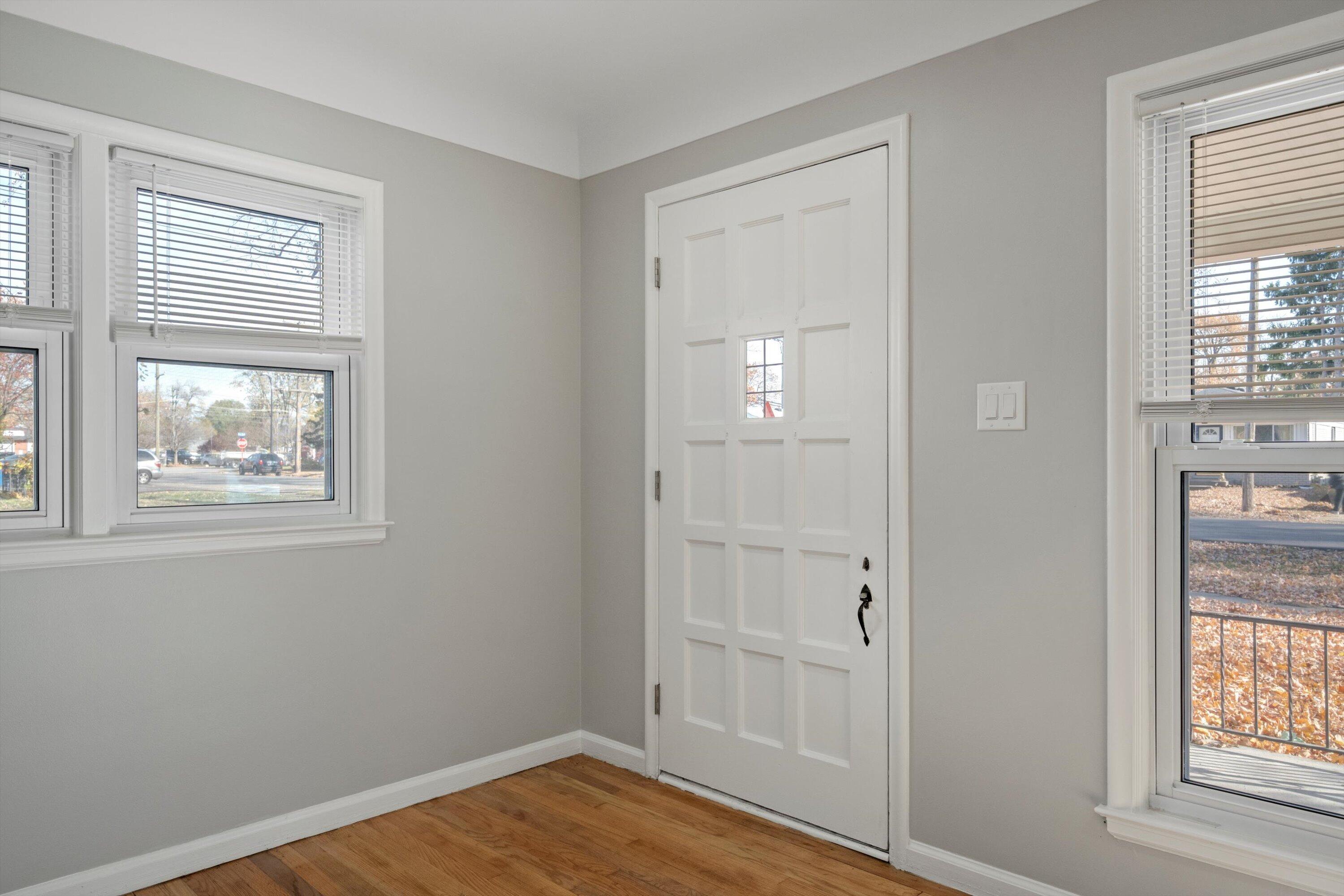 5854 Syracuse Street Taylor, MI 48180 - Photo 6 of 43 06-DSC07556
