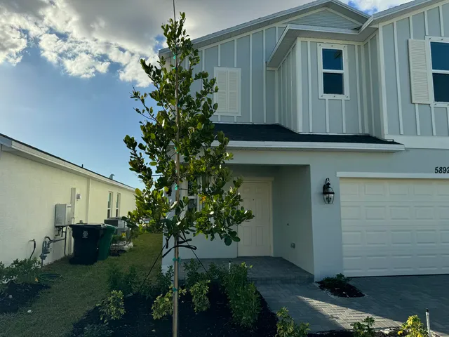 $3,000 | 5892 Northwest Sweetwood Drive, Port St. Lucie, FL 34987