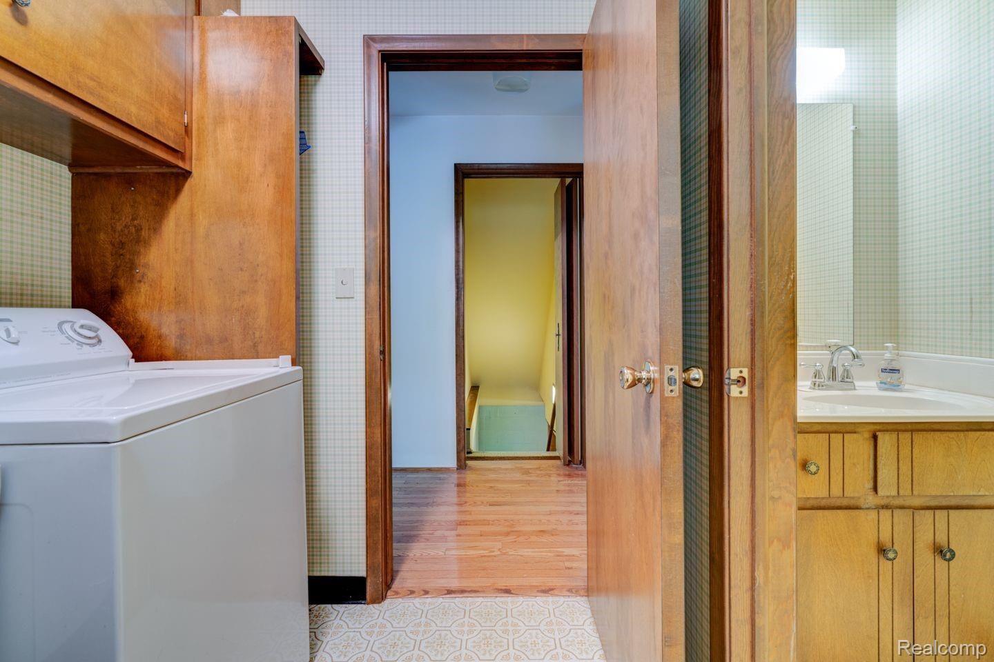 2240 Munster Road Rochester, MI 48309 - Photo 19 of 25 m1.jpeg