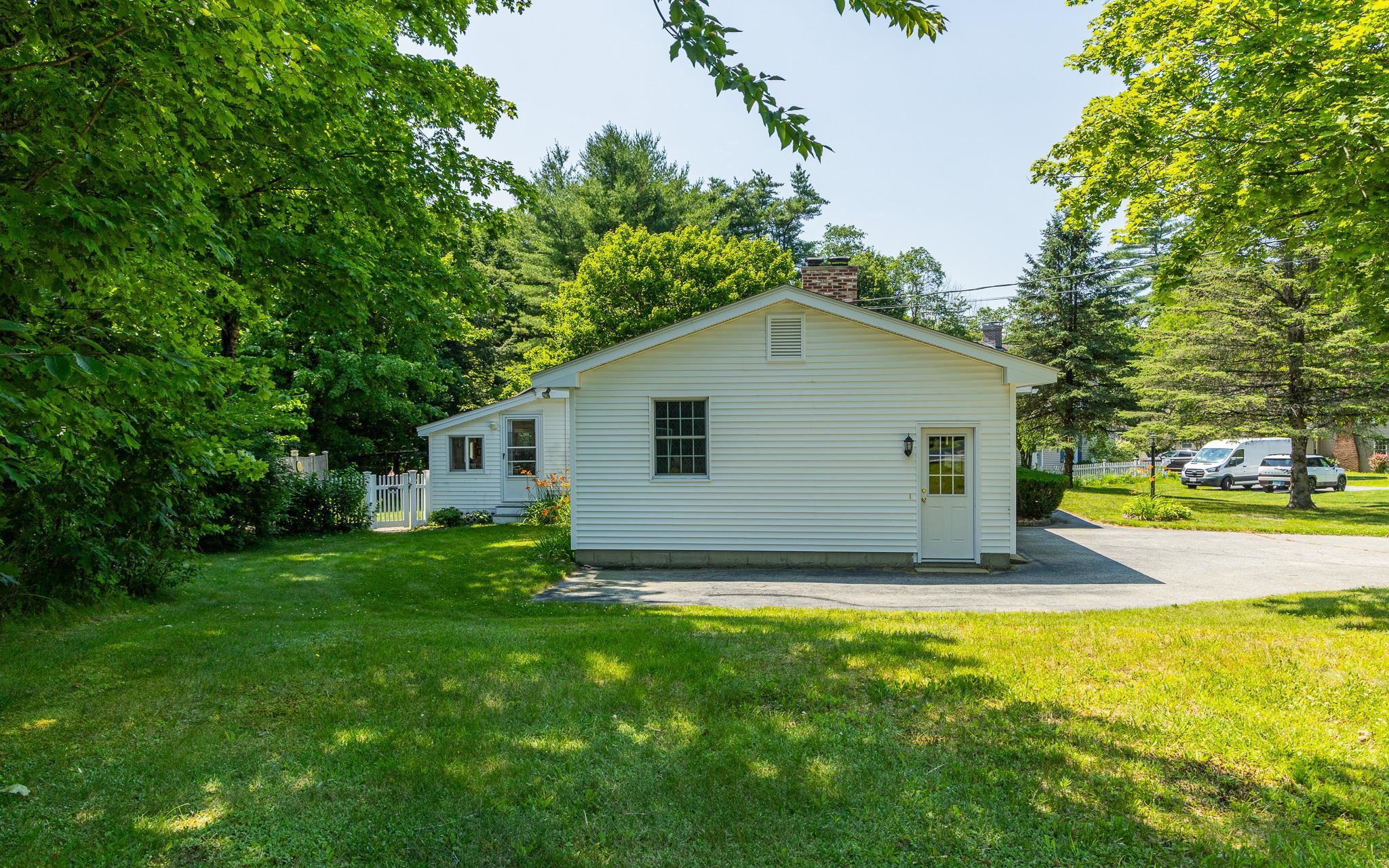 636 Court Street Keene, NH 03431 - Photo 5 of 38