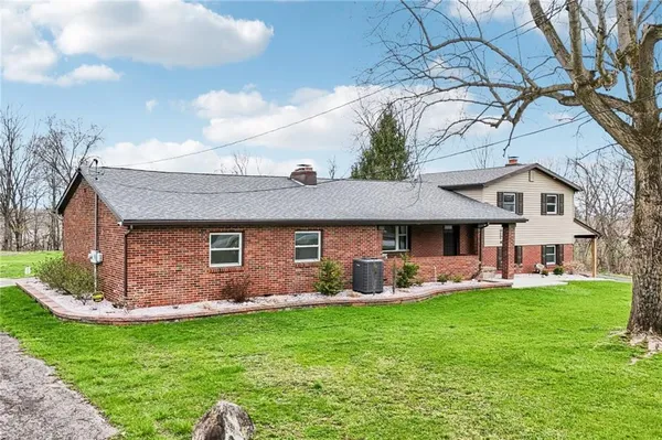 $379,316 | 4412 West State Street, Edinburg, PA 16116