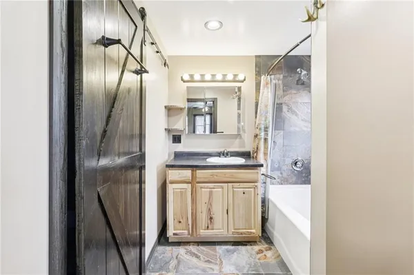 $379,316 | 4412 West State Street, Edinburg, PA 16116