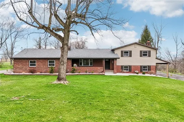 $379,316 | 4412 West State Street, Edinburg, PA 16116