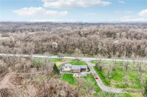 $379,316 | 4412 West State Street, Edinburg, PA 16116