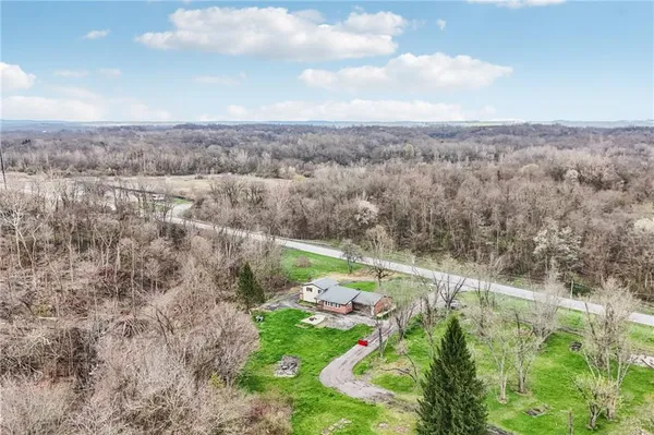 $379,316 | 4412 West State Street, Edinburg, PA 16116