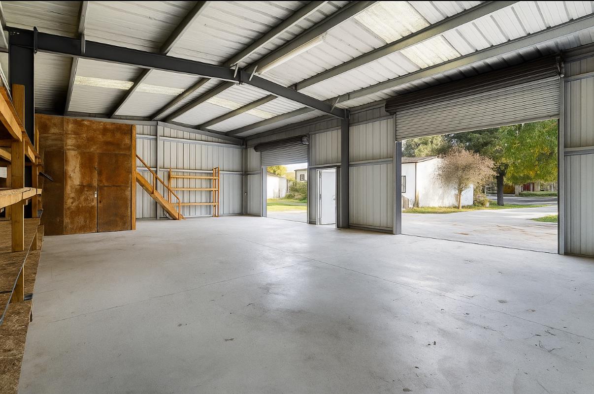 8181 West Kile Road Thornton, CA 95686 - Photo 43 of 65 a view of a room with an empty space