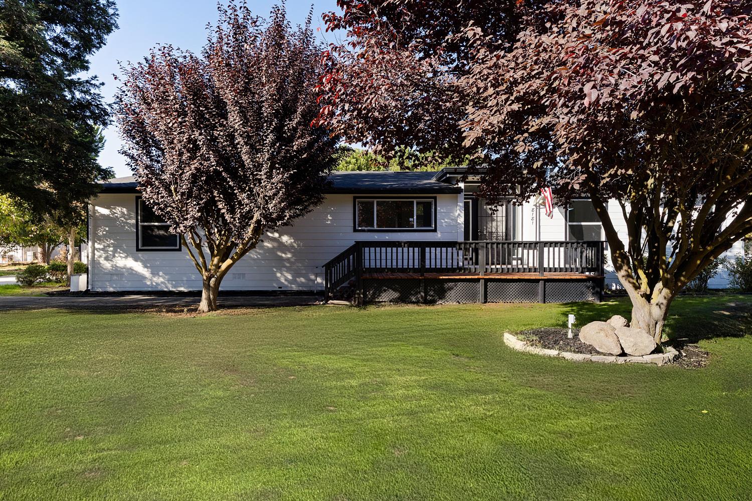 8181 West Kile Road Thornton, CA 95686 - Photo 54 of 65 a front view of house with yard and trees