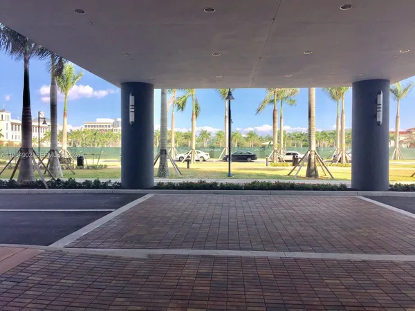 $3,000 | 5300 Paseo Boulevard, Unit 410, Doral, FL 33166