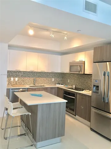 $3,000 | 5300 Paseo Boulevard, Unit 410, Doral, FL 33166