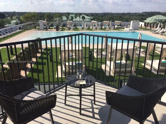 $3,000 | 5300 Paseo Boulevard, Unit 410, Doral, FL 33166