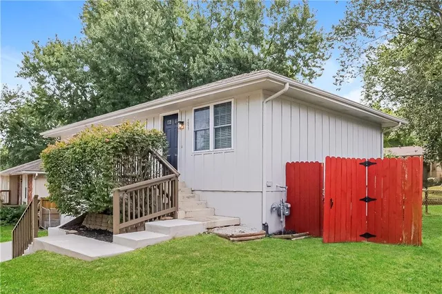 $2,135 | 509 Northeast 98th Terrace, Kansas City, MO 64155