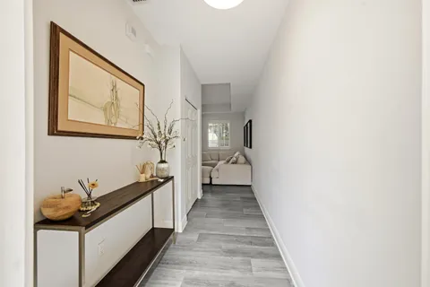 $450,000 | 518 North Federal Highway, Unit 14, Lake Worth, FL 33460