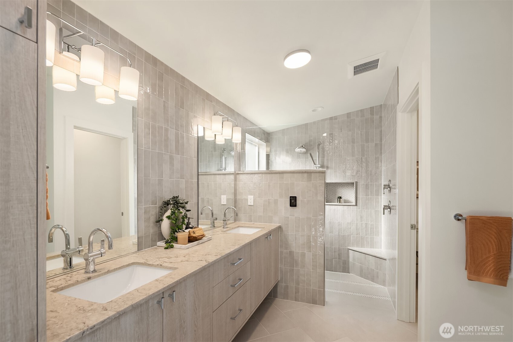 4411 1st Avenue Northeast Seattle, WA 98103 - Photo 19 of 26