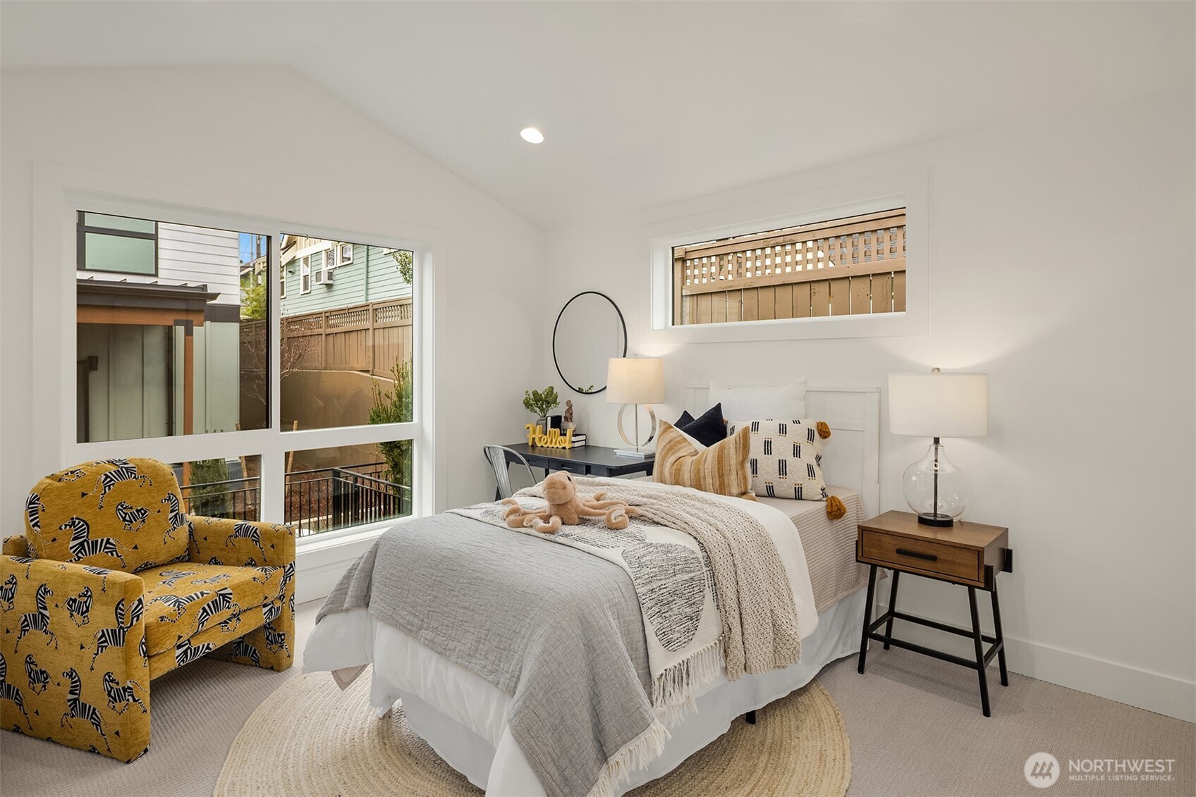 4411 1st Avenue Northeast Seattle, WA 98103 - Photo 22 of 26