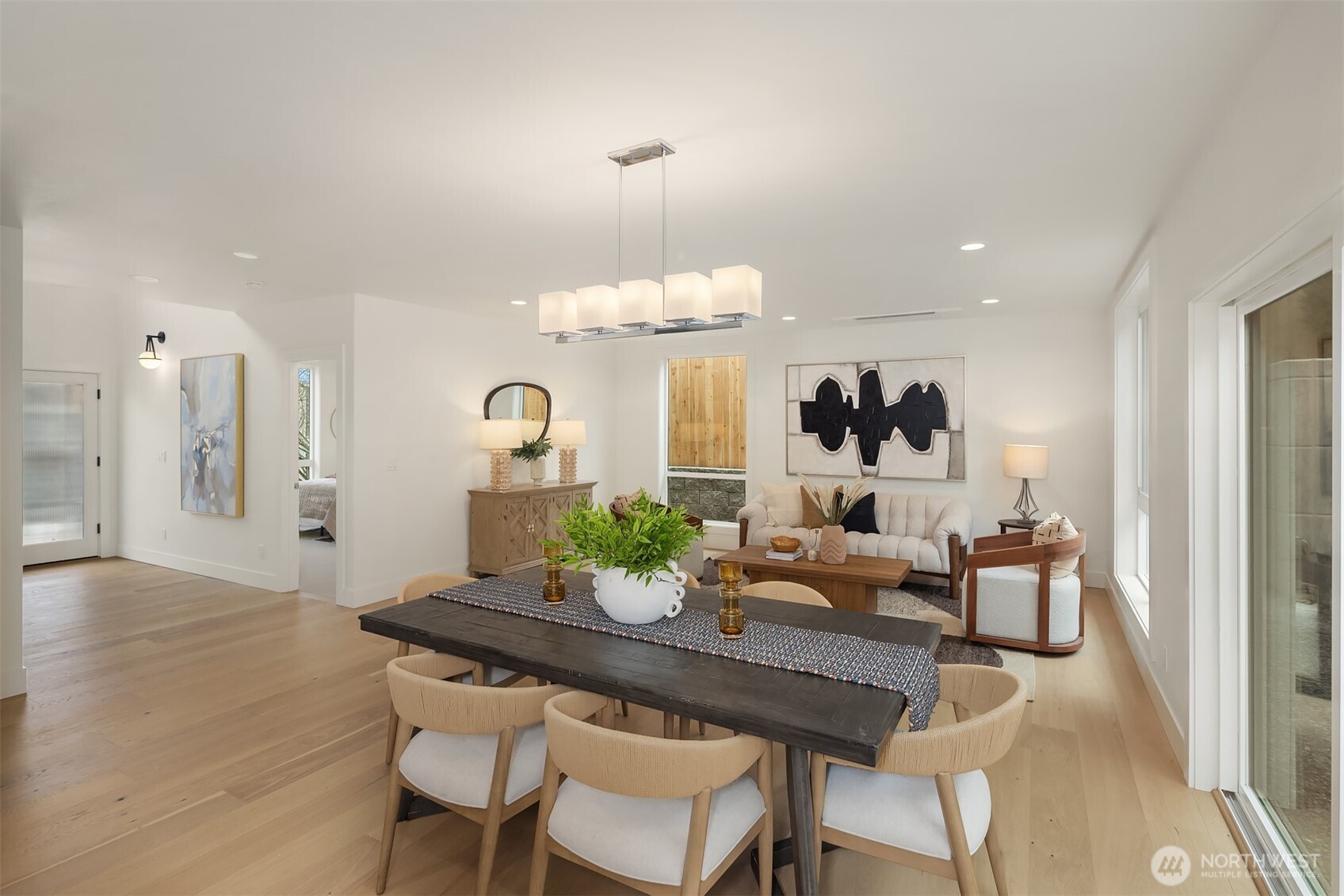 4411 1st Avenue Northeast Seattle, WA 98103 - Photo 8 of 26