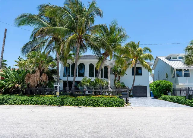 $3,747,000 | 3321 Northeast 16th Place, Fort Lauderdale, FL 33305