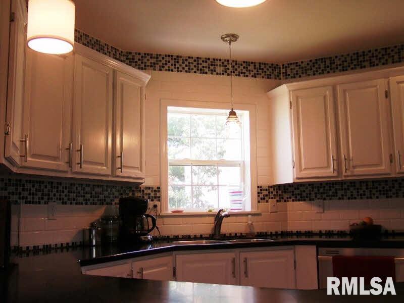 3202 Dillinger Road Carbondale, IL 62901 - Photo 9 of 25