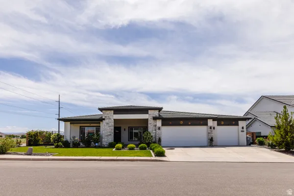 $1,050,000 | 5 West Elinor Lane, Washington, UT 84780