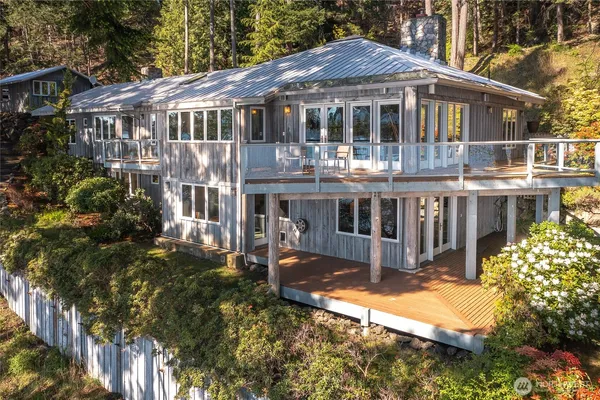 $2,399,000 | 1424 Palisades Drive, Orcas Island, WA 98245